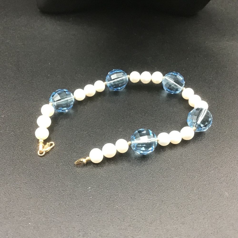 White Pearls Blue Crystals 14k lobster clasp & Spacers 7 3/4” Long Bracelet